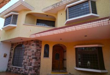 Casa en fraccionamiento en  Rincón De Ocolusen, Morelia, Michoacán, México