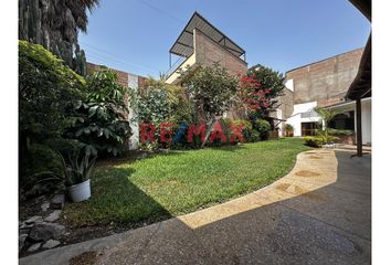 Casa en  La Molina, Lima