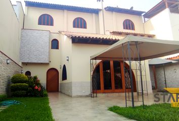 Casa en  Rinconada Baja, Lima