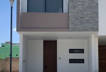 Casa en condominio en  Calle Tarragona, Lomas De Zapopan, Zapopan, Jalisco, México