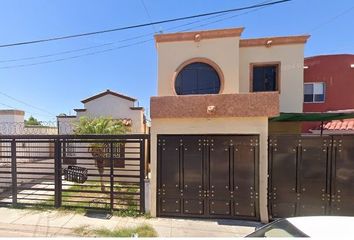 Casa en fraccionamiento en  Monte Mayor 2810, Casa Blanca, 85134 Cdad. Obregón, Son., México