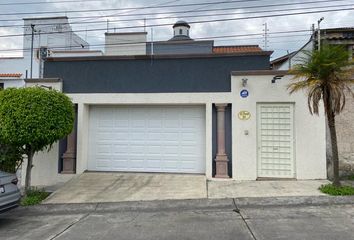 Casa en  Lomas De Vista Bella, Morelia, Michoacán, México