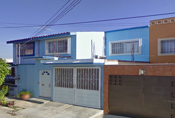 Casa en  Av. Perla 303, San Fernando, Tuxtla Gutiérrez, Chiapas, México
