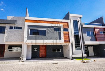 Casa en condominio en  San Bernardino Tlaxcalancingo, San Andrés Cholula