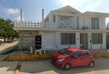 Casa en  Templo Mayor & Teotihuacan, Ampliacion Nueva Imagen, Coatzacoalcos, Veracruz, México