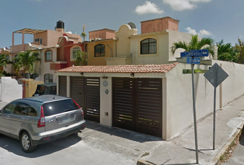 Casa en  Calle Porto Novo Sm 501, Porto Alegre, Cancún, Quintana Roo, México