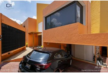 Casa en fraccionamiento en  Naucalpán, Estado De México, México