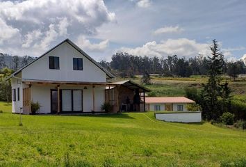 Hacienda-Quinta en  Santa Rosa De Cuzubamba, Ecuador