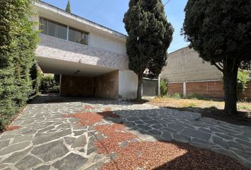 Casa en  San Bernardino, Barrio De San Bernardino, Toluca, Estado De México, México