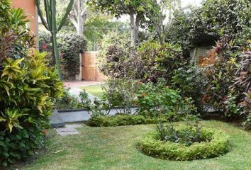 Casa en  Avenida Daniel Hernandez, San Isidro, Perú