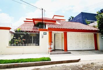 Casa en fraccionamiento en  Los Laureles, Tuxtla Gutiérrez