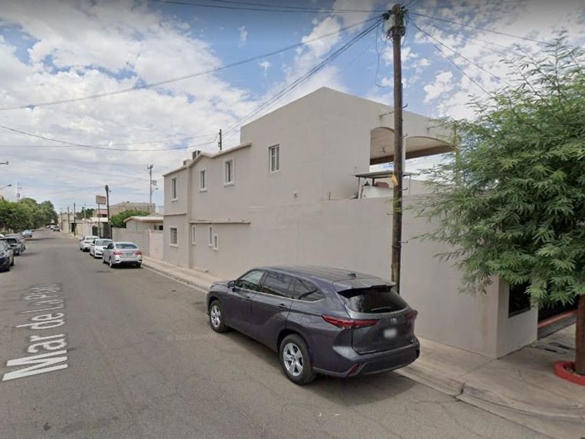 venta Casa en Plutarco Elías Calles, Mexicali (YRAL77863)