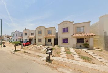 Casa en  Urbivilla Del Cedro, Culiacán, Sinaloa, México