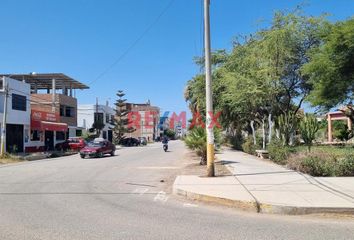 Terreno en  Urb Santa Rosa, La Victoria, Perú