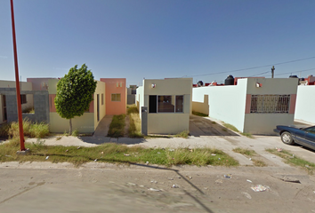 Casa en fraccionamiento en  Boulevard San Patricio, Villas De San Miguel, Nuevo Laredo, Tamaulipas, México