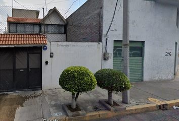 Casa en  Valle Del Cáceres, Valle De Aragon 1ra Sección, Ciudad Nezahualcóyotl, Estado De México, México