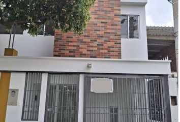 Casa en  Avenida 11e 7bn-99-7bn-47, Guaymaral, Cúcuta, Norte De Santander, Col