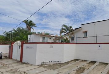 Casa en condominio en  Calle Golondrina, Campo Verde, Puerto Vallarta, Jalisco, México