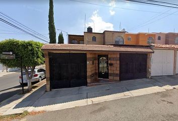 Casa en  Calle Benedictinos 2, Mision De San Carlos, Candiles, Querétaro, México