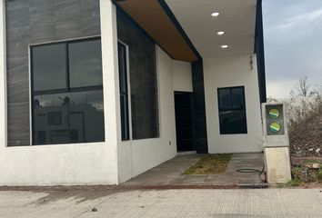 Casa en fraccionamiento en  Madre Teresa De Calcuta, Villas De Bernalejo, Guanajuato, México