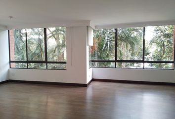 Apartment for rent in Los Balsos, Medellín