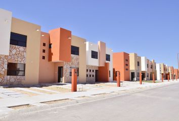 Casa en fraccionamiento en  Orquidea, Fraccionamiento Los Tulipanes, Francisco Villa, Nuevo Laredo, Tamaulipas, México