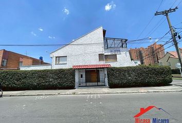 Casa en  La Floresta, Carrera 68, Bogotá, Colombia