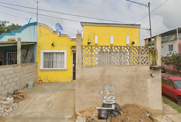 Casa en  Los Encinos, Las Arboledas, Fraccionamiento Las Arboledas, Veracruz, México