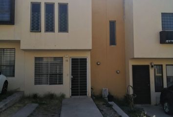 Casa en fraccionamiento en  Calle Vista Del Puerto, Las Terrazas, San Pedro Tlaquepaque, Jalisco, 45599, Mex