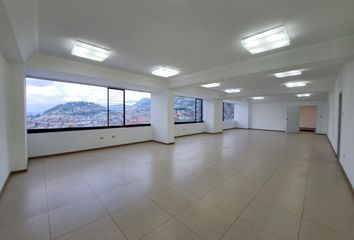 Oficina en  Calle Carlos Ibarra 2-167, Quito, Ecu