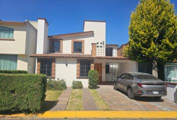 Casa en fraccionamiento en  Rinconada Del Casco 28, Mz 015, San Jose, San Mateo Otzacatipan, Estado De México, México