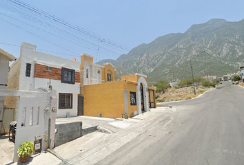 Casa en fraccionamiento en  Fraccionamiento Golfo De Tehuantepec, Misión De Las Villas, 66369 Cdad. Santa Catarina, N.l., México