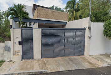 Casa en  Calle 8, Montebello, Mérida, Yucatán, México