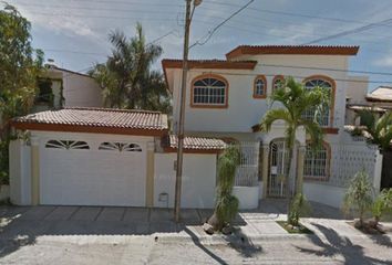 Casa en  Calle Havre, Díaz Ordaz, 48310 Puerto Vallarta, Jalisco, México