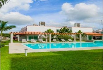 Casa en  Vista Alegre Residencial Ii, Avenida Galaxia Del Sol, Cancún, Quintana Roo, México