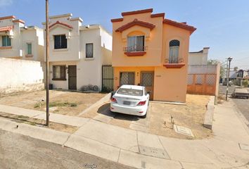 Casa en  Calle Río Pánuco, Coyula, Jalisco, México