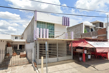 Casa en  Avenida Lázaro Cárdenas, Los Pinos, Culiacán, Sinaloa, México