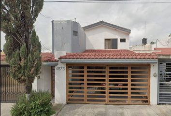 Casa en  Oro, Lomas De La Victoria, San Pedro Tlaquepaque, Jalisco, México