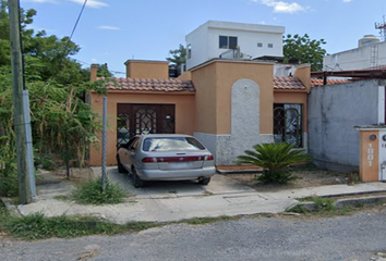 Casa en  C. Altavista, Colinas Del Mirador, Ciudad Victoria, Tamaulipas, México