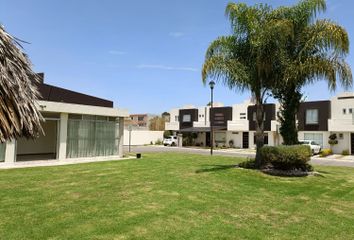 Casa en condominio en  Privada Primera 32 N, Arcángeles Xaltepec, Pueblo De San Bernardino Tlaxcalancingo, San Andrés Cholula, Puebla, 72803, Mex