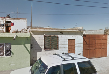 Casa en  Calle Avenida Séptima 864, Nazario San Ortiz Garza, Saltillo, Coahuila De Zaragoza, México