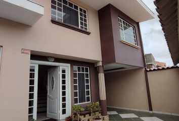 Casa en  Yanuncay, Cuenca