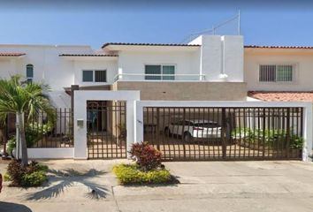 Casa en  Rio Cutzmala 141, Fluvial Vallarta, Puerto Vallarta, Jalisco, México