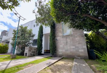 Casa en  Urbanizacion La Viña Tumbaco, Quito, Ecuador