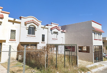 Casa en fraccionamiento en  Calle Río Agua Naval, Coyula, Tonalá, Jalisco, México