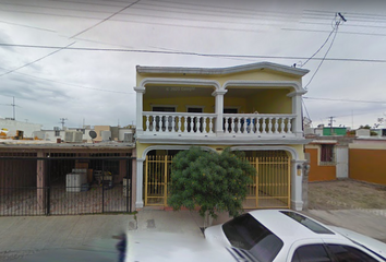 Casa en  Avenida. Manuel Amaya, Fonapo, Delicias, Chihuahua, México