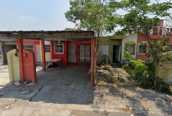 Casa en  Circuito Las Palmas, Fraccionamiento Geovillas Los Pinos, Veracruz, México