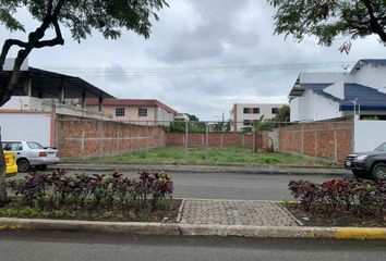 Terreno Comercial en  Los Mangos, Portoviejo, Ecuador