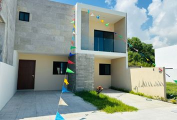 Casa en fraccionamiento en  Lomas Del Dorado, Veracruz, México