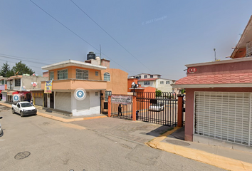 Casa en fraccionamiento en  Real Del Bosque, Fuentes Del Valle, Estado De México, México